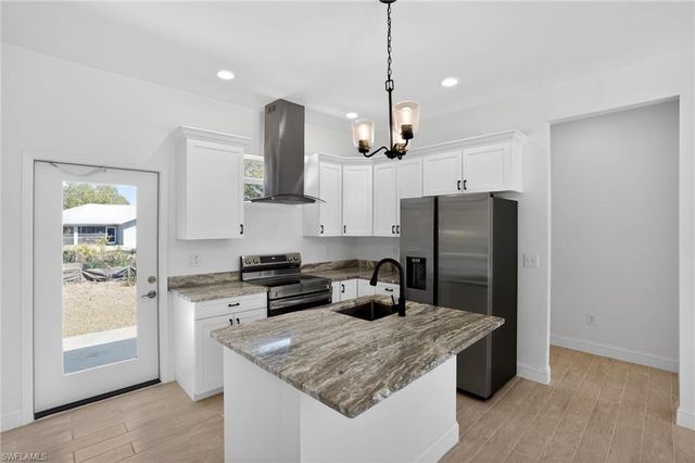 2908 52nd ST W, Lehigh Acres, FL 33971