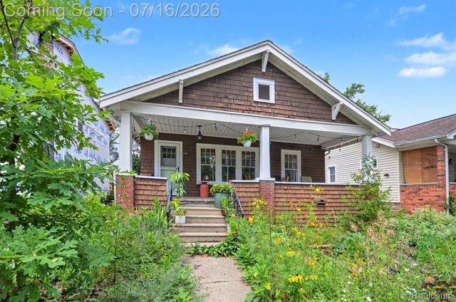 440 W Saratoga Street, Ferndale, MI 48220