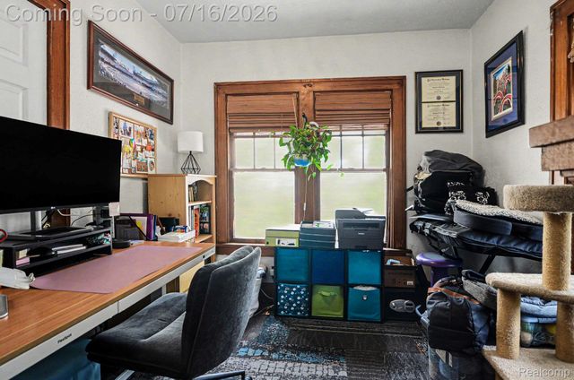 440 W Saratoga Street, Ferndale, MI 48220