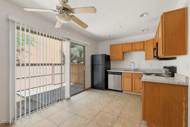 2950 N Alvernon Way Apt 3102, Tucson, AZ 85712