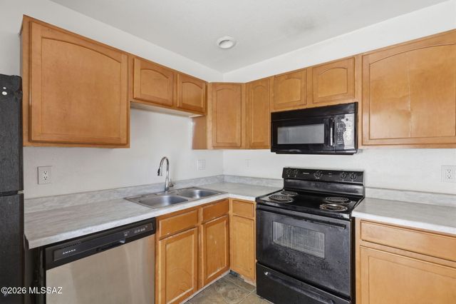 2950 N Alvernon Way Apt 3102, Tucson, AZ 85712