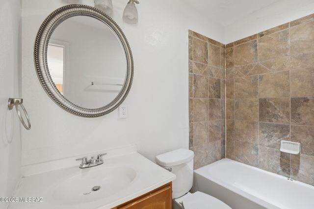 2950 N Alvernon Way Apt 3102, Tucson, AZ 85712