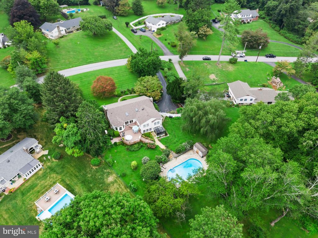 300 TIMBER JUMP LN, MEDIA, PA 19063 — exterior