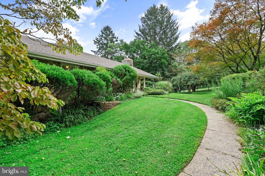 300 TIMBER JUMP LN, MEDIA, PA 19063 — photo 4