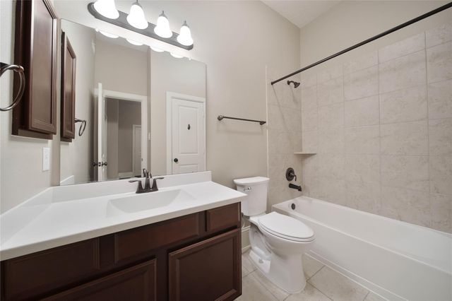 1215 Jake Springs Court, Spring, TX 77386