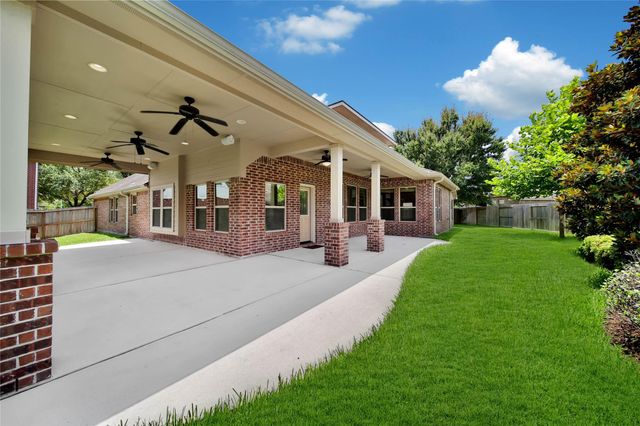 1215 Jake Springs Court, Spring, TX 77386