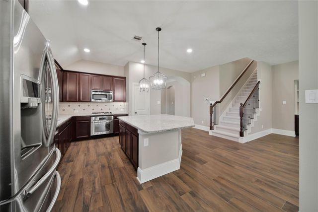 1215 Jake Springs Court, Spring, TX 77386