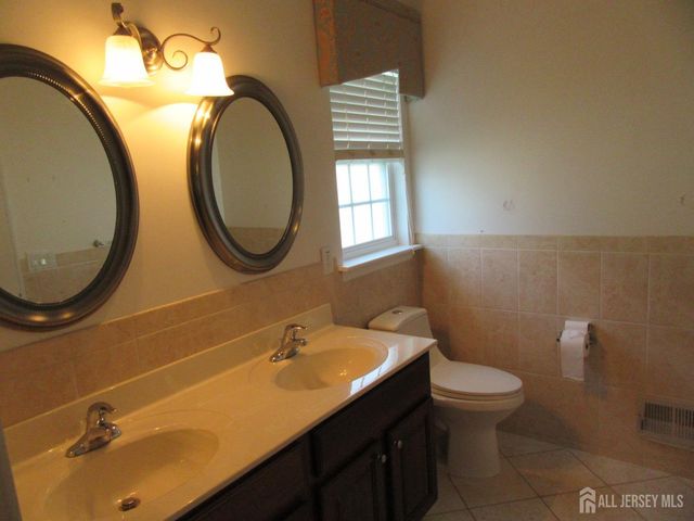 109 Tuscana Avenue, Monroe, NJ 08831