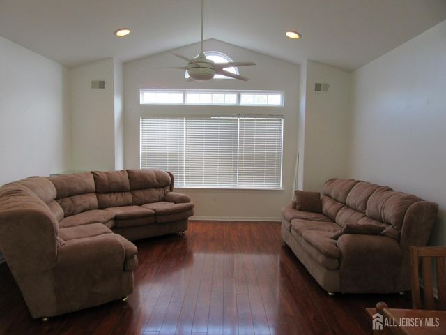 109 Tuscana Avenue, Monroe, NJ 08831