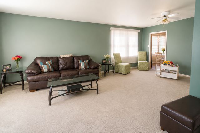 16406 Claire Lane, South Holland, IL 60473