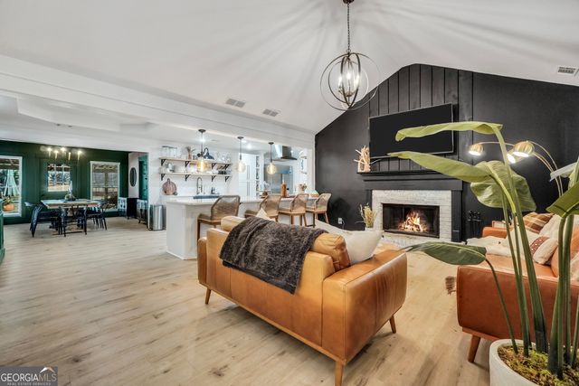 250 Oakforest Drive, Mcdonough, GA 30253