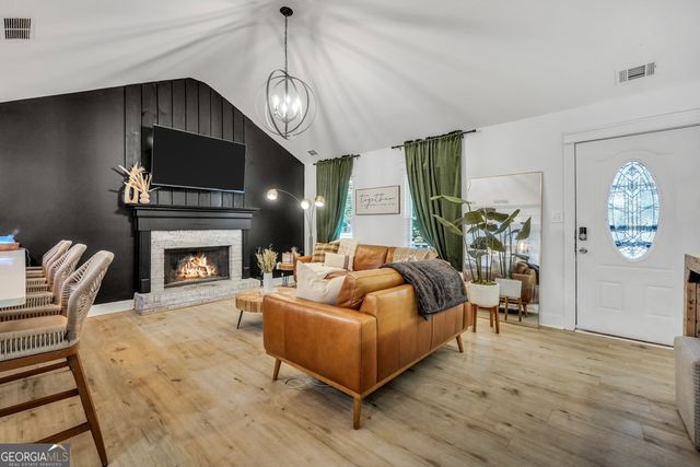 250 Oakforest Drive, Mcdonough, GA 30253