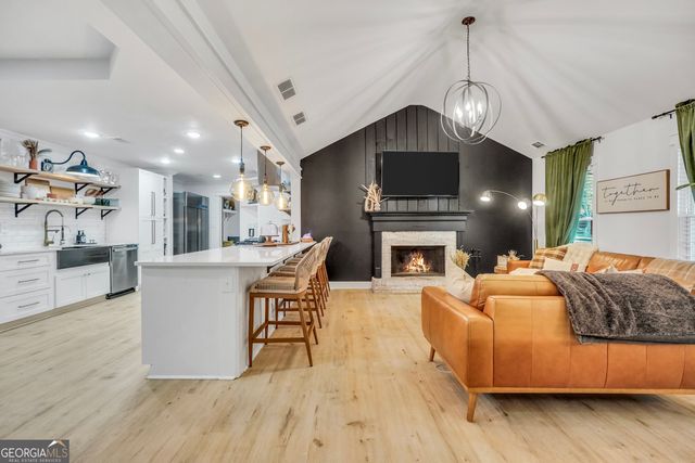 250 Oakforest Drive, Mcdonough, GA 30253