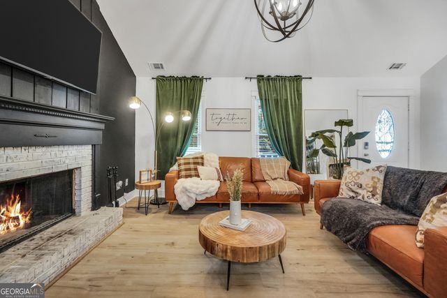 250 Oakforest Drive, Mcdonough, GA 30253