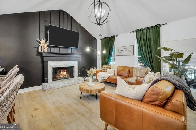 250 Oakforest Drive, Mcdonough, GA 30253