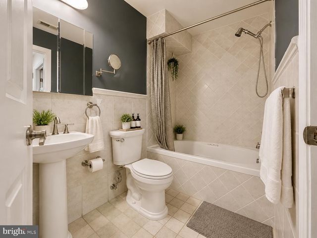 343 TAVISTOCK, Cherry Hill, NJ 08034