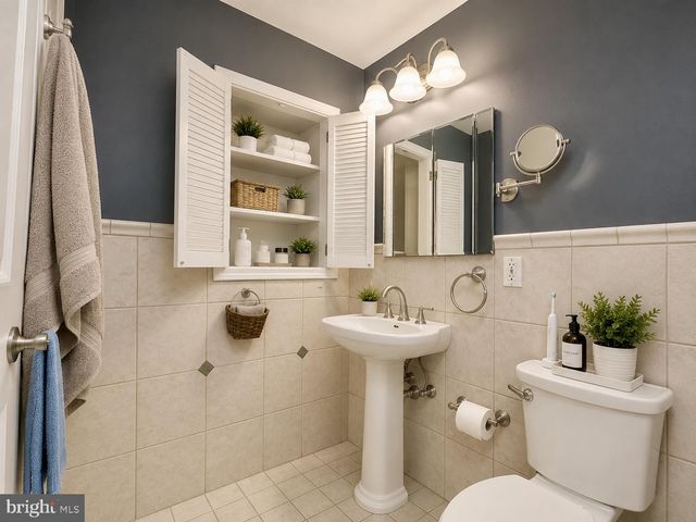 343 TAVISTOCK, Cherry Hill, NJ 08034