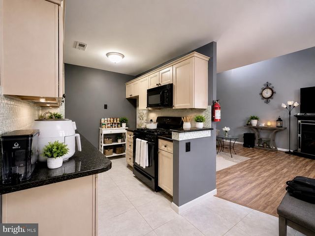 343 TAVISTOCK, Cherry Hill, NJ 08034