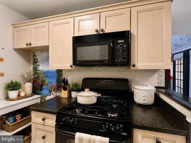 343 TAVISTOCK, Cherry Hill, NJ 08034