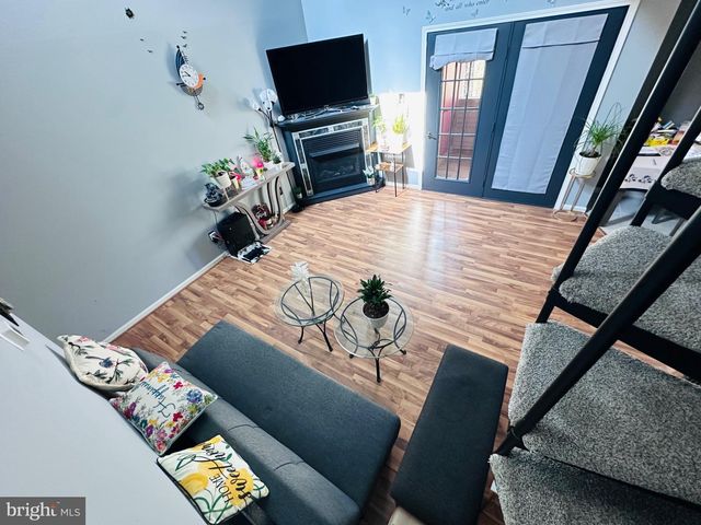 343 TAVISTOCK, Cherry Hill, NJ 08034