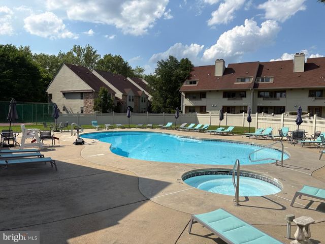 343 TAVISTOCK, Cherry Hill, NJ 08034