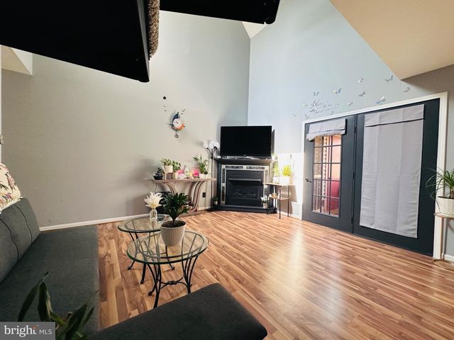 343 TAVISTOCK, Cherry Hill, NJ 08034
