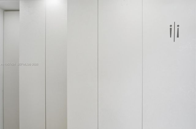 9467 NW 54th Doral Cir Ln, Doral, FL 33178