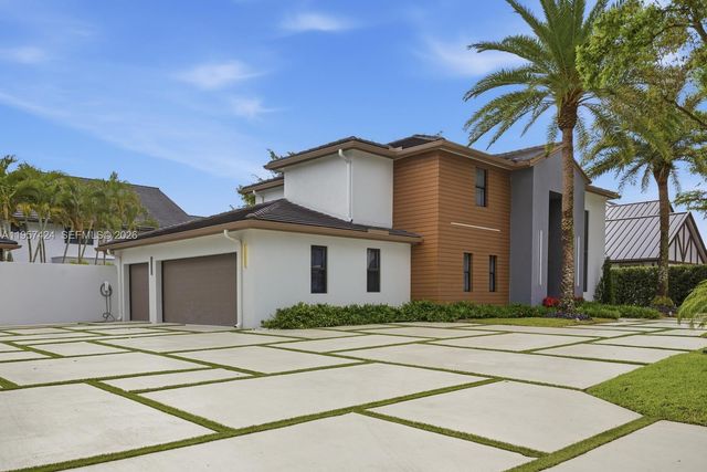 9467 NW 54th Doral Cir Ln, Doral, FL 33178