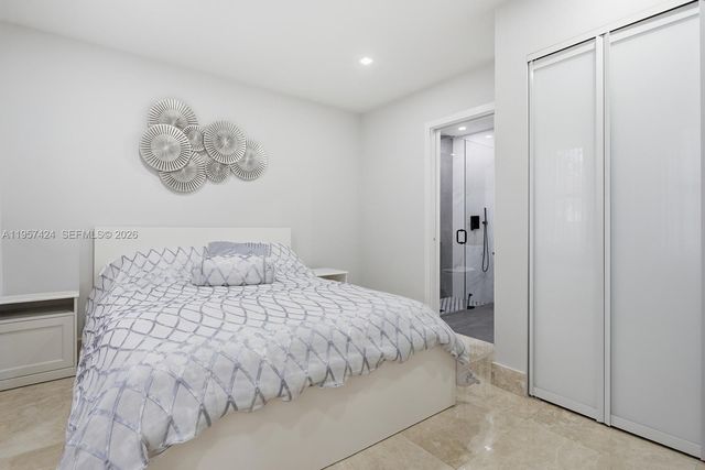 9467 NW 54th Doral Cir Ln, Doral, FL 33178