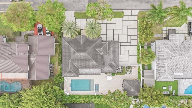 9467 NW 54th Doral Cir Ln, Doral, FL 33178