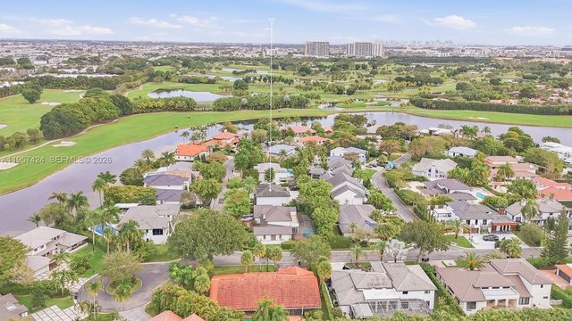 9467 NW 54th Doral Cir Ln, Doral, FL 33178