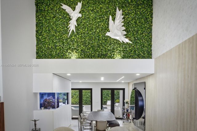 9467 NW 54th Doral Cir Ln, Doral, FL 33178