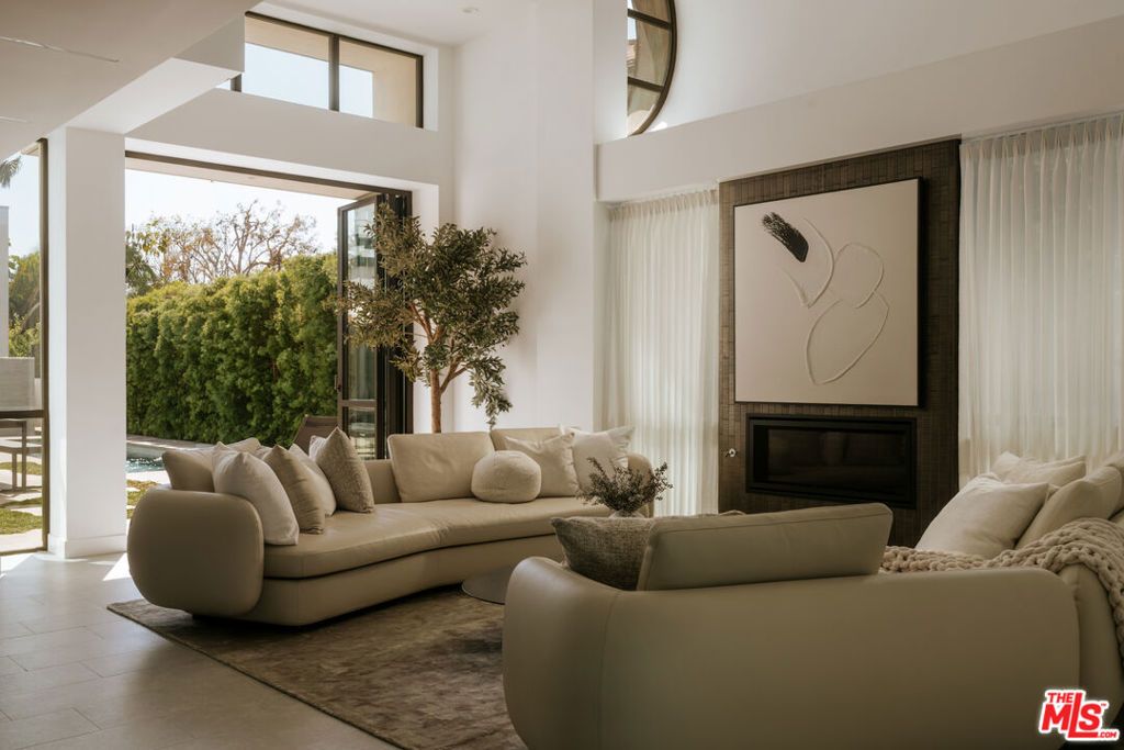 218 Alta Avenue, Santa Monica, CA 90402 — exterior