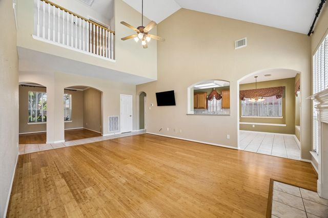 2843 Five Oaks Drive, Missouri City, TX 77459