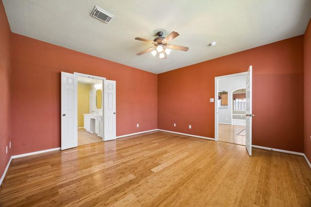 2843 Five Oaks Drive, Missouri City, TX 77459