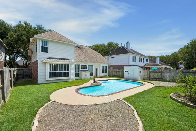 2843 Five Oaks Drive, Missouri City, TX 77459