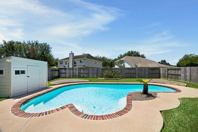 2843 Five Oaks Drive, Missouri City, TX 77459