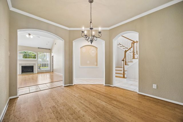 2843 Five Oaks Drive, Missouri City, TX 77459