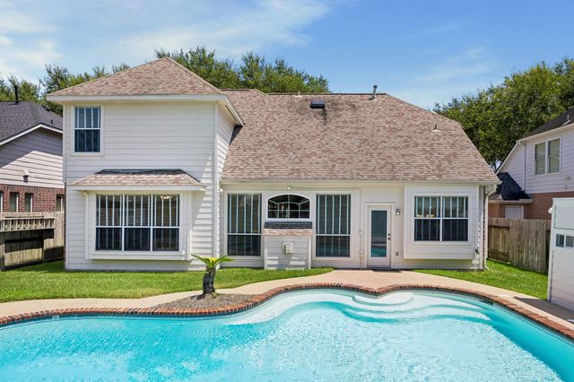 2843 Five Oaks Drive, Missouri City, TX 77459
