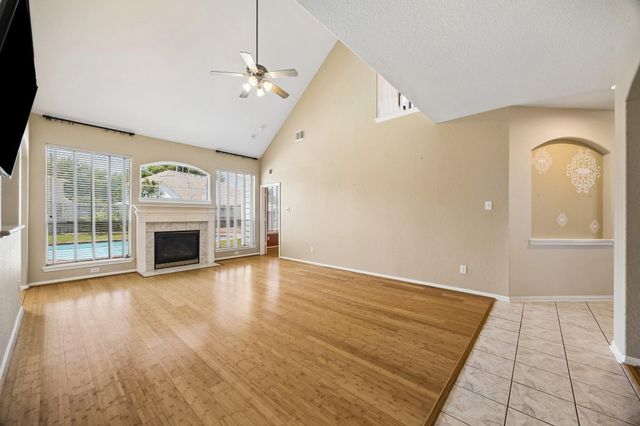 2843 Five Oaks Drive, Missouri City, TX 77459