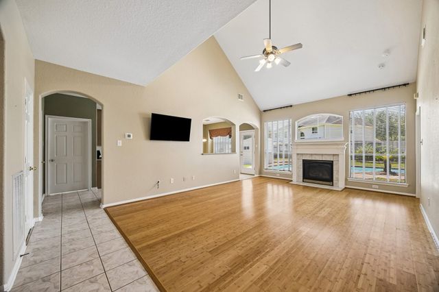 2843 Five Oaks Drive, Missouri City, TX 77459