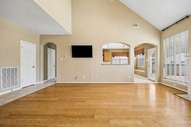 2843 Five Oaks Drive, Missouri City, TX 77459