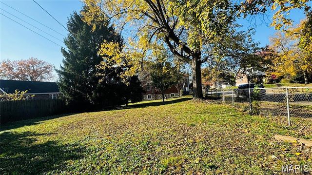 3664 Osceola Street, St Louis, MO 63116