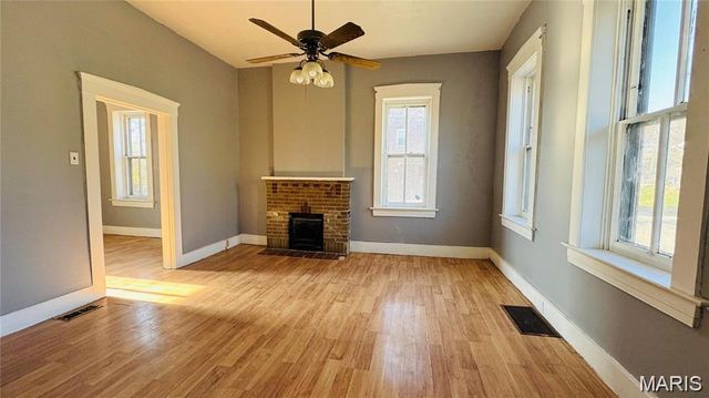 3664 Osceola Street, St Louis, MO 63116
