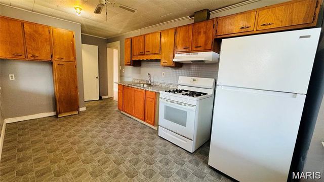 3664 Osceola Street, St Louis, MO 63116