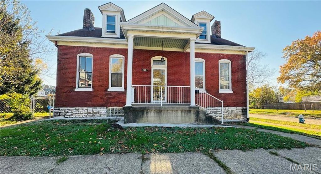 3664 Osceola Street, St Louis, MO 63116