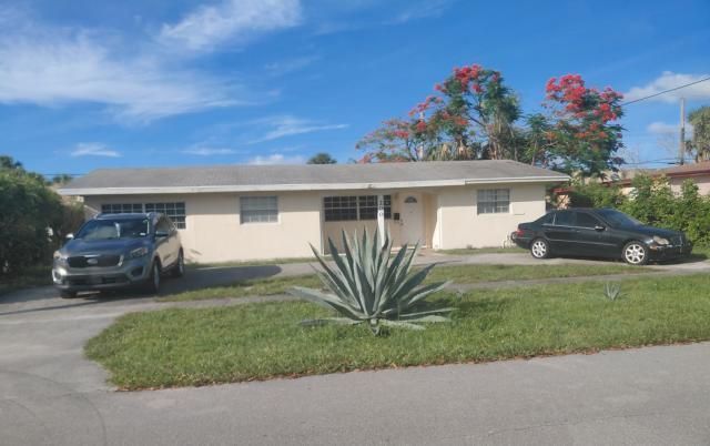 200 N Ware Drive, West Palm Beach, FL 33409