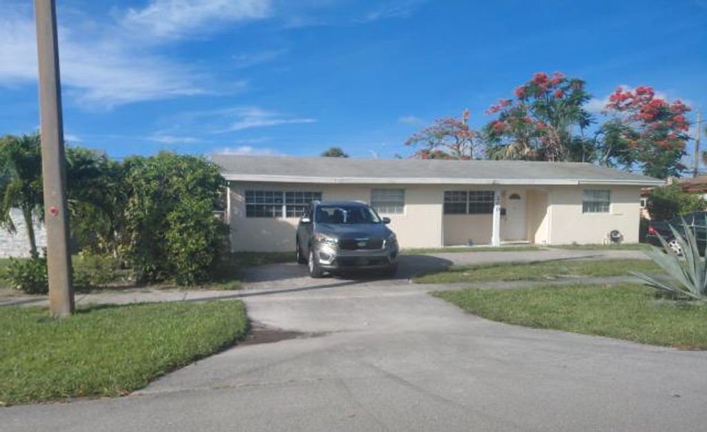 200 N Ware Drive, West Palm Beach, FL 33409