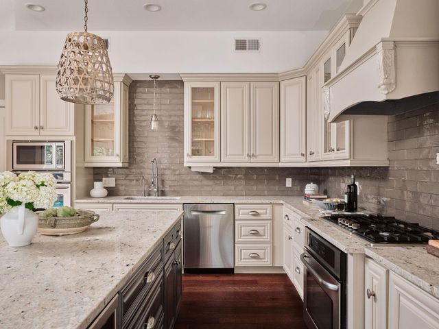 3613 Pinnacle RD, Austin, TX 78746