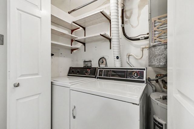 2815 Glenwood Lansing Road 206, Lynwood, IL 60411
